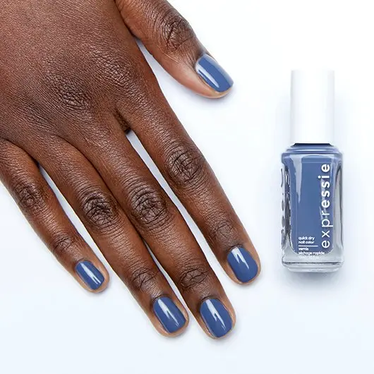ESSIE-expressie-lose-the-snooze-on-hand-3.webp